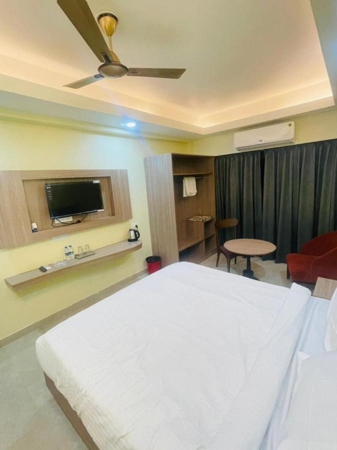 פורי Royal Beach International מראה חיצוני תמונה