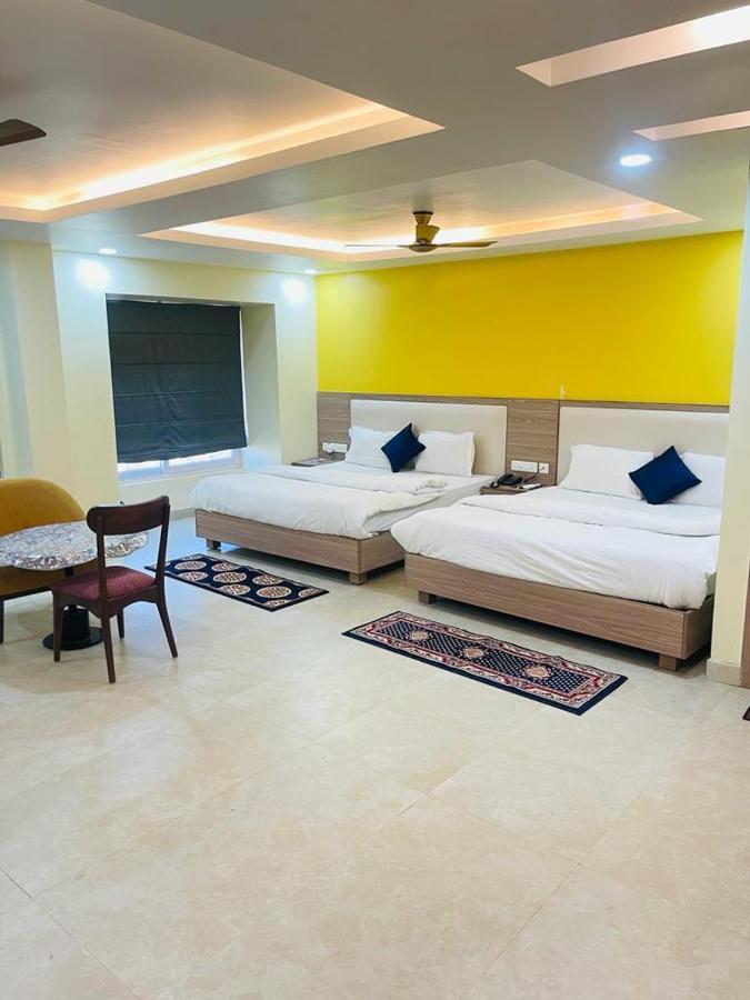 פורי Royal Beach International מראה חיצוני תמונה