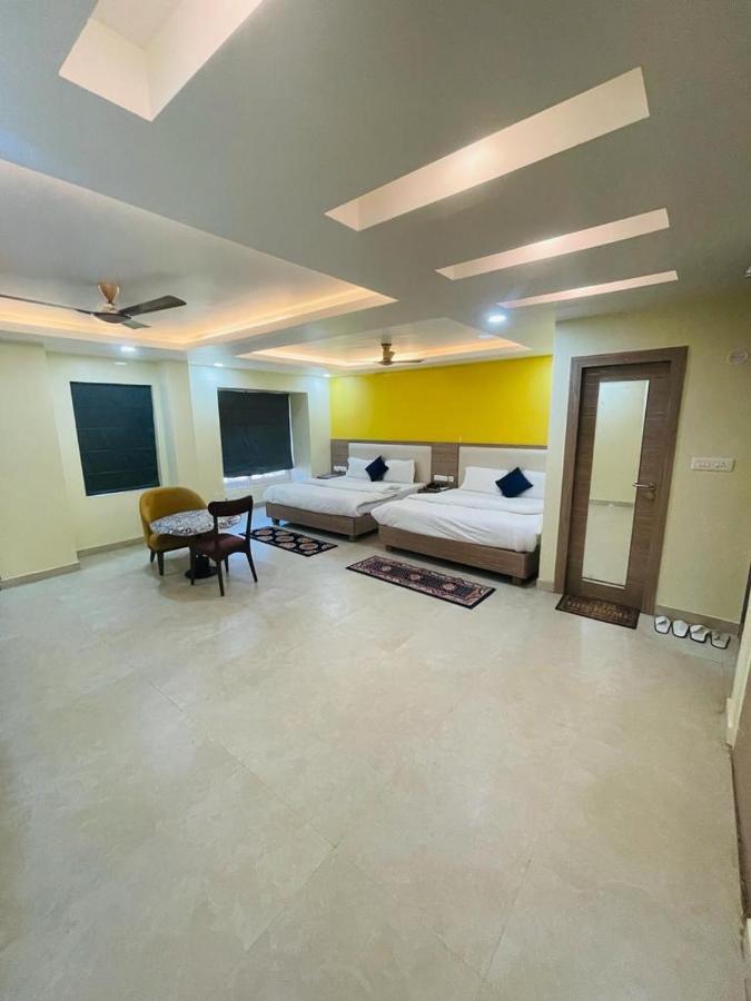 פורי Royal Beach International מראה חיצוני תמונה